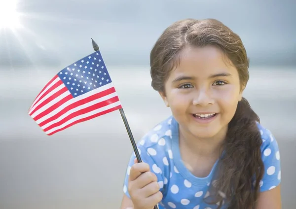 Ragazza con bandiera americana — Foto Stock