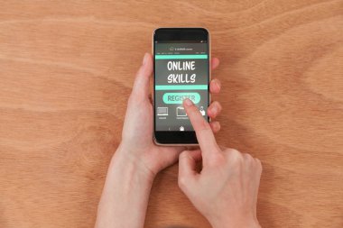 akıllı telefon kullanarak eller