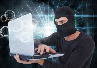 Hacker ile bir dizüstü bilgisayar kullanarak kukuleta 