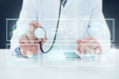 Doktor stetoskop tutan midsection bileşik 3d görüntü