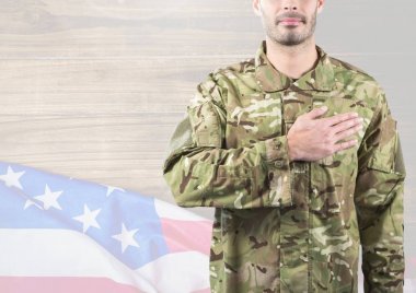 kalp elini koyarak asker 