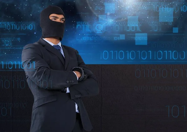 Business-Hacker mit verschränkten Armen — Stockfoto