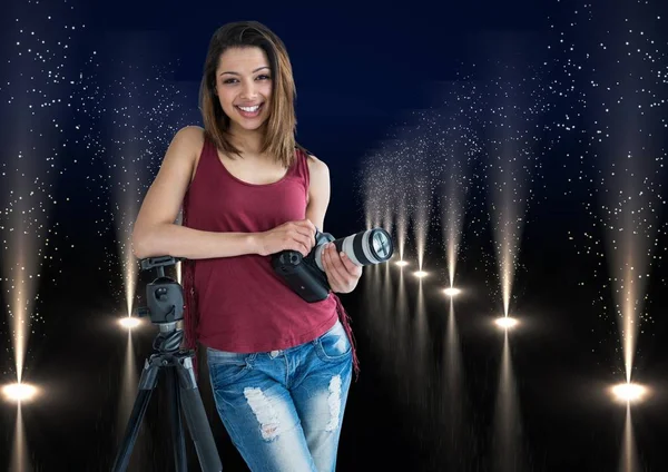 Fotograf mit Kamera an der Hand — Stockfoto