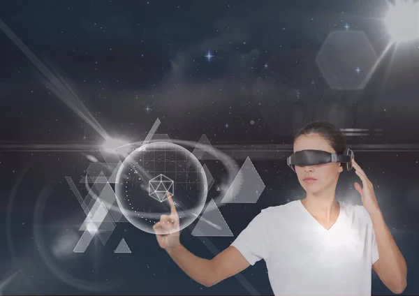 Vrouw in Vr headset aanraken interface tegen zwarte hemel met sterren en fakkels — Stockfoto