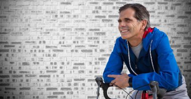 adam bisiklet ile ayakta