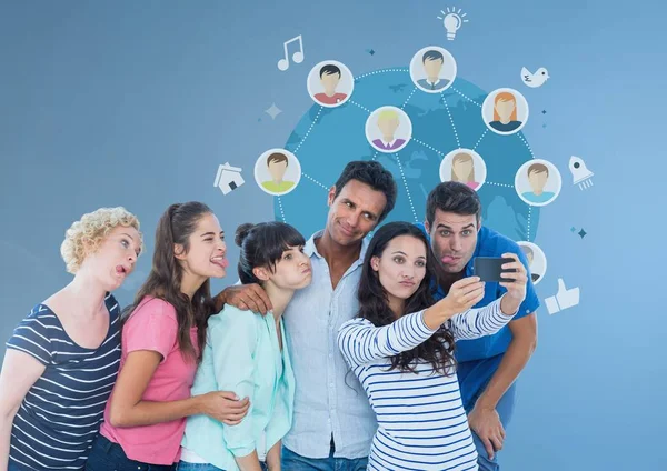 Grupa ludzi selfie — Zdjęcie stockowe