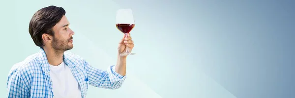 Mann verkostet Wein — Stockfoto