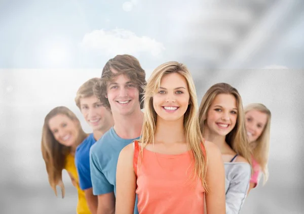 Group of young people standing — Stock Photo, Image