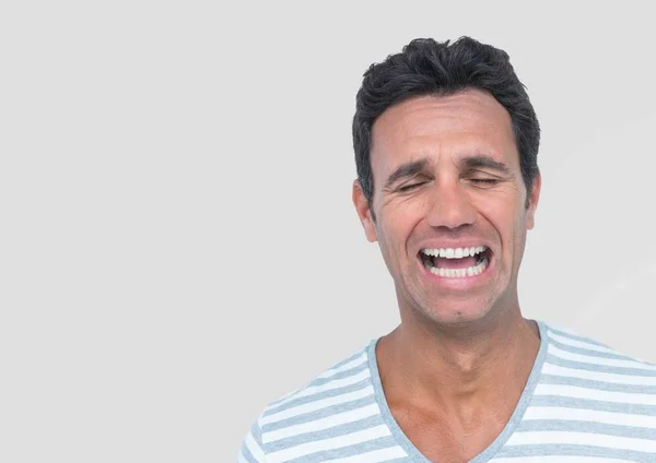 Man singing with eyes closed — Stock Photo, Image