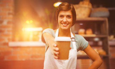 Garson işaretleme fincan kahve