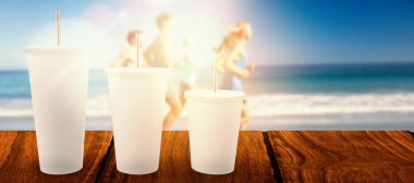 Koşu halkına karşı beyaz bardak