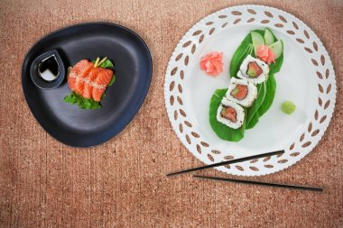 chopsticks yıpranmış yüzeye karşı 