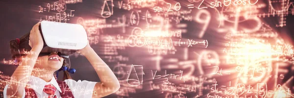 Kompositbild eines digital erzeugten Bildes trigonometrischer Gleichungen mit Lösung — Stockfoto