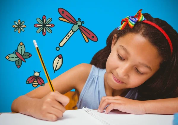 Menina escrevendo na frente de fundo em branco azul — Fotografia de Stock