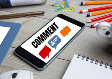 Telefon ekran üzerinde yorum metin ve sohbet grafiği