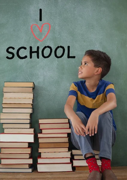 Öğrenci çocuk masasında