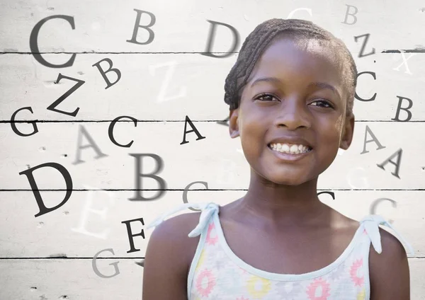 Kızımın yanında birçok mektup 