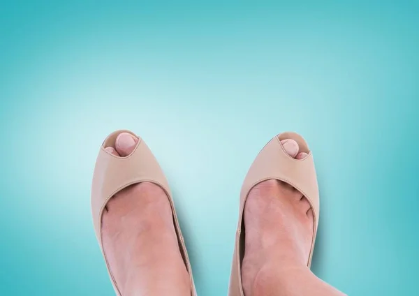 Beige shoes on feet — Stock Photo, Image