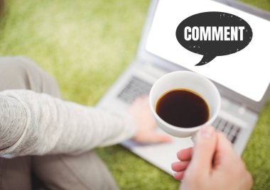 kahve ile Laptop perde