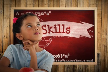 Resepsiyon karşı becerilerini karşı düşünceli kız