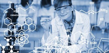 Kimyasal bir deney yaparken okul çocuğu