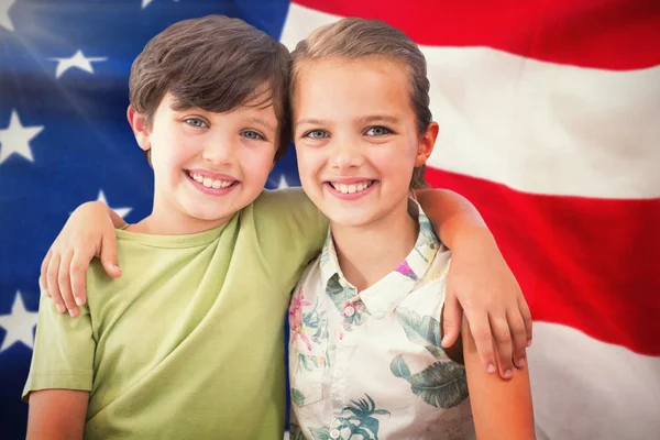 Portrait of happy siblings — Stock Photo, Image