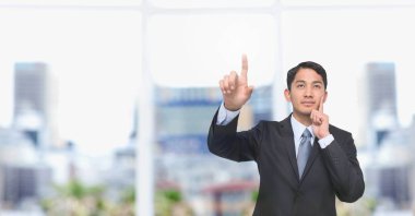 İşadamı hava ile etkileşim