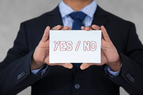 Hombre de negocios con tarjeta — Foto de Stock