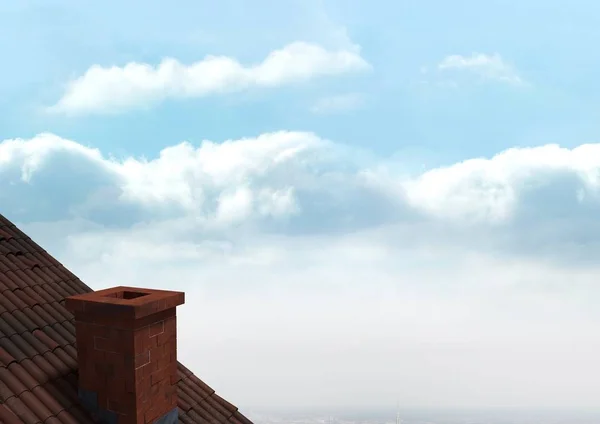 Çatı baca ve gökyüzü ile — Stok fotoğraf