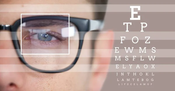 Homme avec boîte de mise au point des yeux détail — Photo