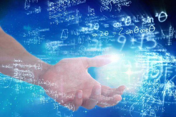 Рука человека, притворяющегося, что держит невидимый предмет
