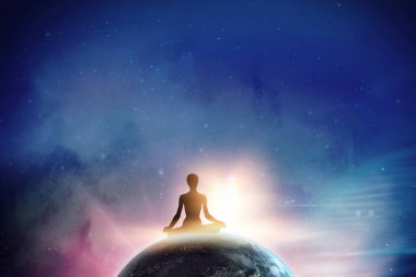 kadın pratik meditasyon