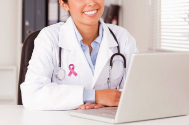 neşeli doktor Danışma laptop ile