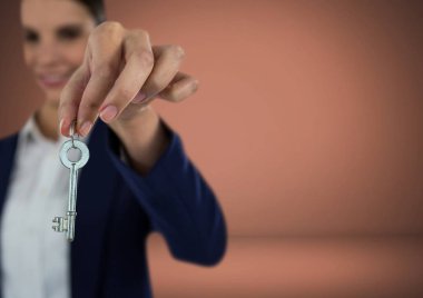 kadın holding anahtar