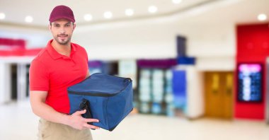 Teslimatçı karşı bulanık alışveriş merkezi