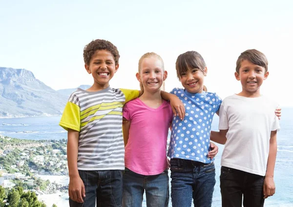 Group of kids smiling — Stock Photo, Image