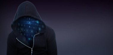 Uzun yürüyüşe çıkan kimse giyen siyah hoodie