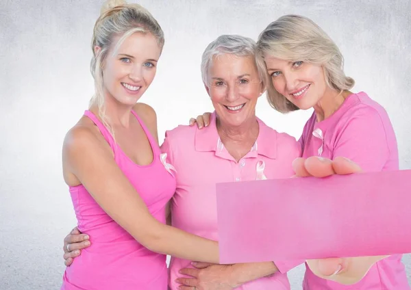 Ruce drží karty s růžové prsu rakoviny povědomí žen — Stock fotografie