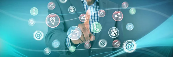 Hombre de negocios apuntando en el icono de la computadora — Foto de Stock