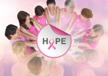 Eller birlikte koyarak kadın