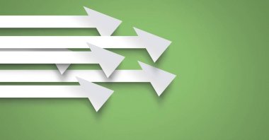 Yeşil arka plan üzerinde uzun oklar