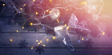 Noel zamanı sırasında floorboard üzerinde süslemeleri