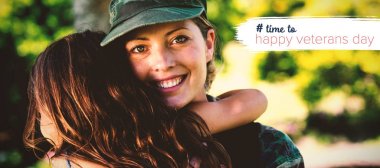 asker anne kızını sarılma