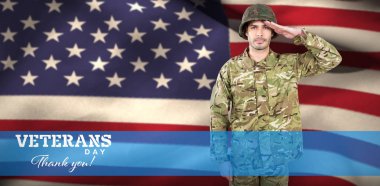 Kendine güvenen asker selamlayan