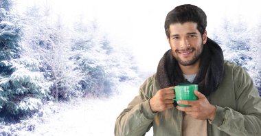 Adam eşarp ve kar orman Kupası