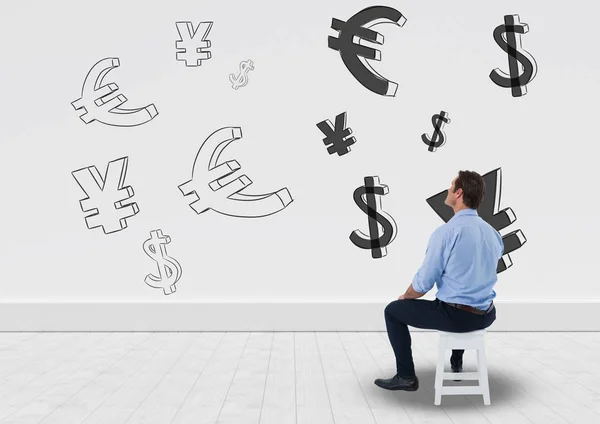 Homem sentado na frente do dinheiro na parede — Fotografia de Stock