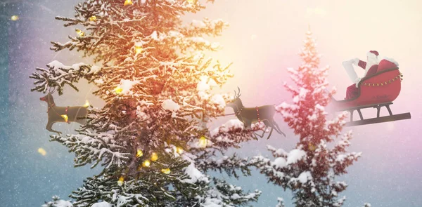 Babbo Natale in sella alla slitta — Foto Stock