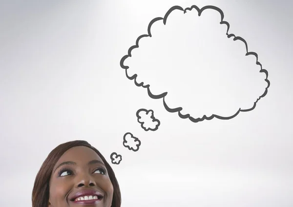Женщина смотрит вверх на облако мыслей — стоковое фото