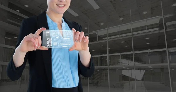 Vrouw met glas interface — Stockfoto