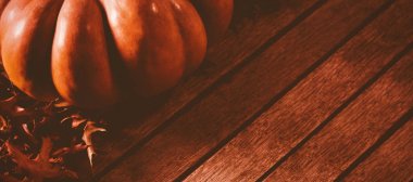 Kabak ile masaya yaprak